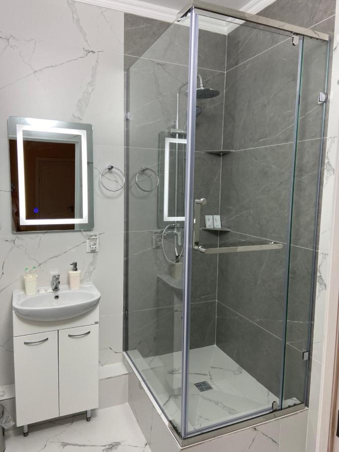 Apartment in the city centre อัสตานา ภายนอก รูปภาพ