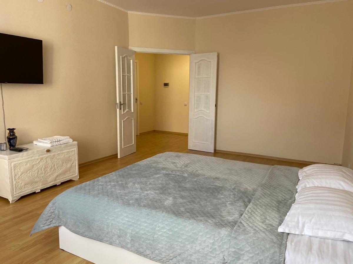 Apartment in the city centre อัสตานา ภายนอก รูปภาพ